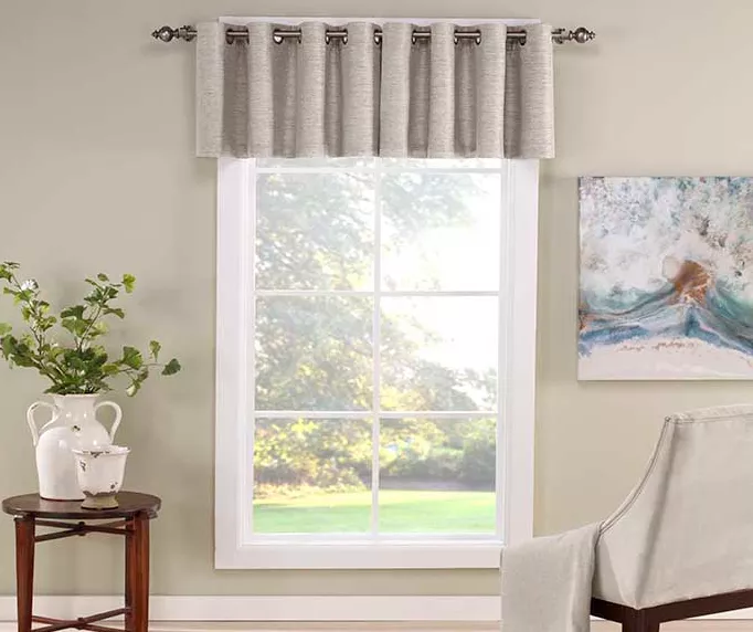 Eclipse Newport Therma Blackout Grommet Valance 4 Eclipse Newport Therma Blackout Grommet Valance - Image 2