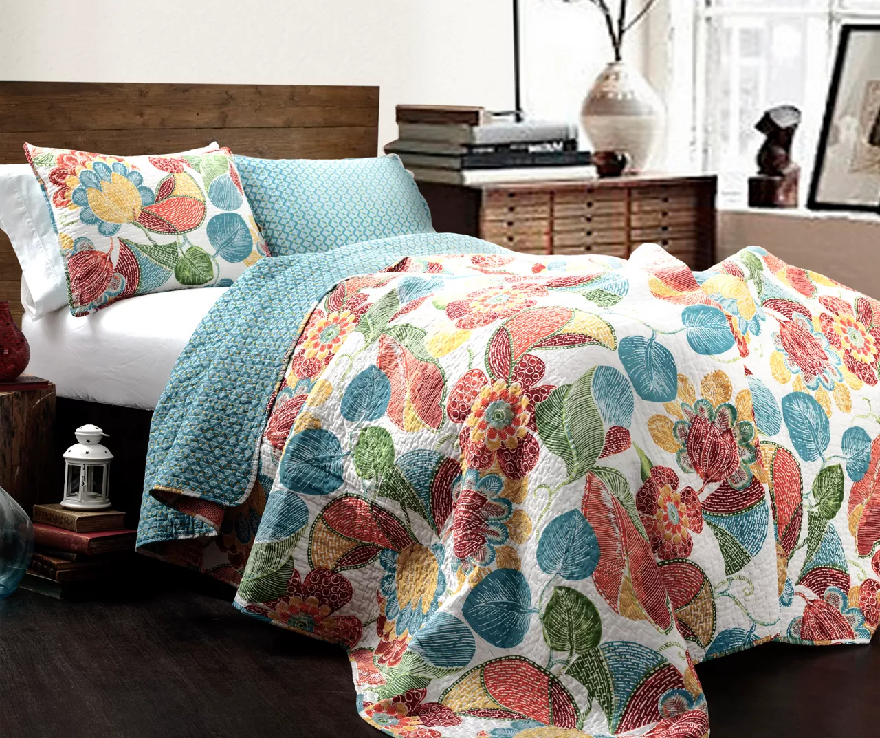 Layla Orange & Teal Floral Full/Queen 3-Piece Quilt Set 3 Layla Orange & Teal Floral Full/Queen 3-Piece Quilt Set