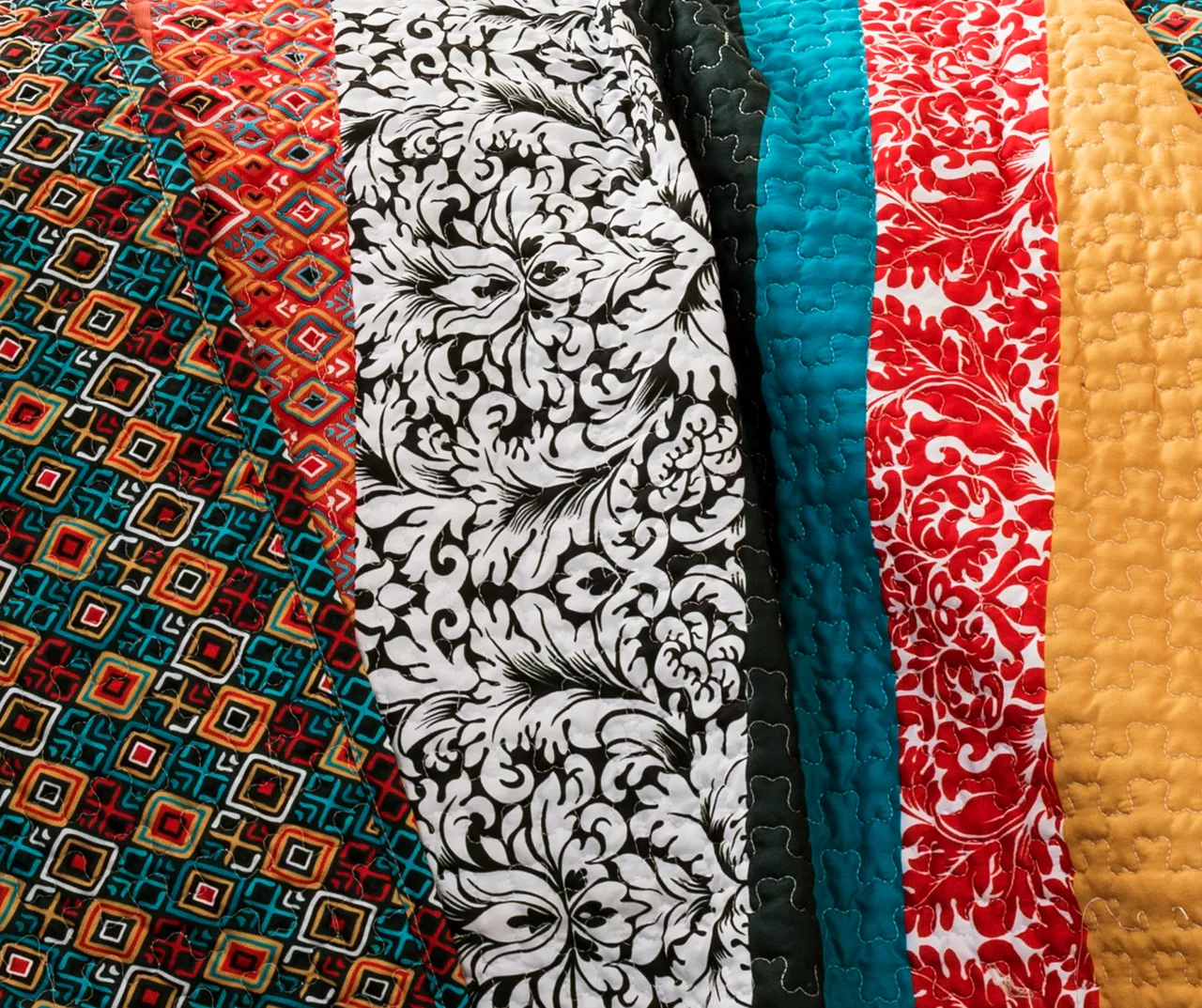Turquoise & Tangerine Boho Floral Color Block Full/Queen 3-Piece Quilt Set 6 Turquoise & Tangerine Boho Floral Color Block Full/Queen 3-Piece Quilt Set - Image 4