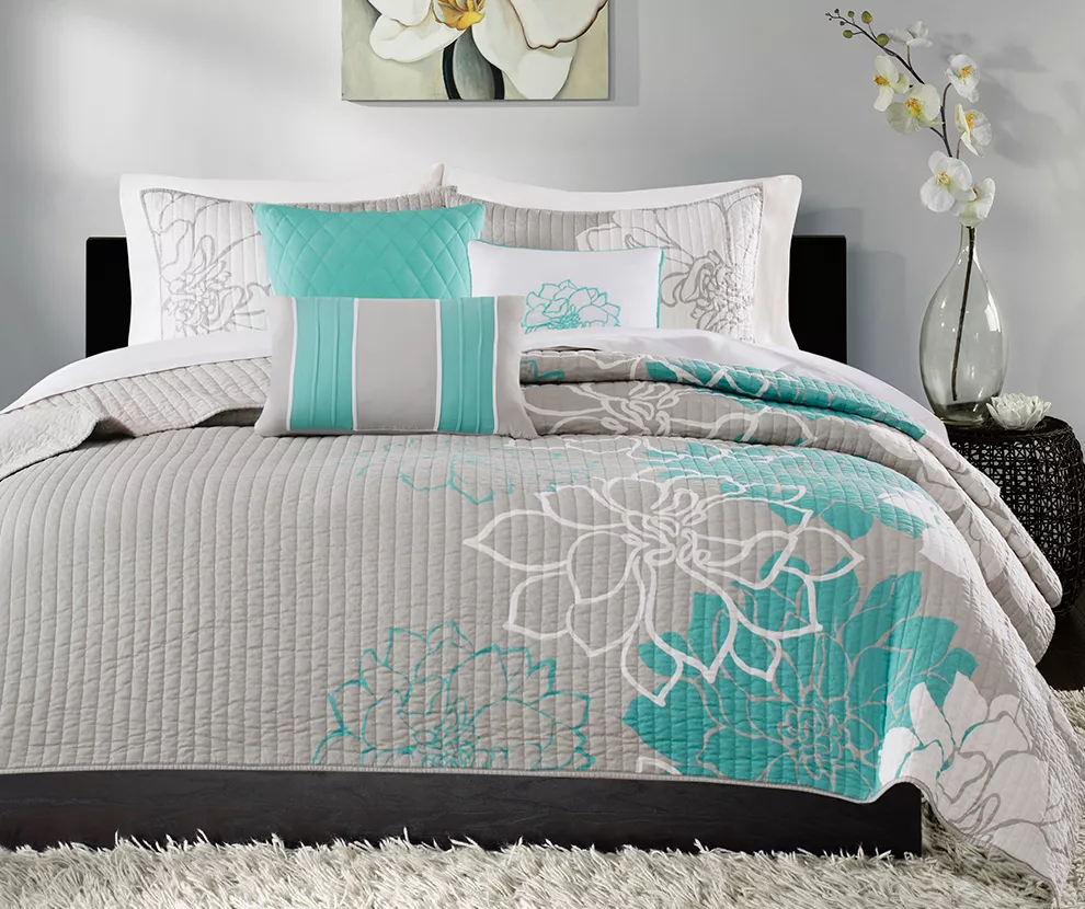 Jane Floral Reversible Cotton Coverlet Set 4 Jane Floral Reversible Cotton Coverlet Set - Image 2