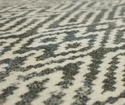 Maisie Gray & White Geometric Area Rug, (2.5' X 4' 2") -Cheap Home Store 810600934 A8 3